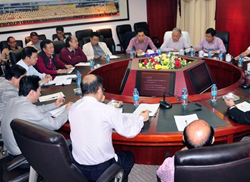 ����ף�R���ڱ�ǧ�﹫˾�s�@���ڳ����̕�(hu��)����(hu��)�L(zh��ng)��λ