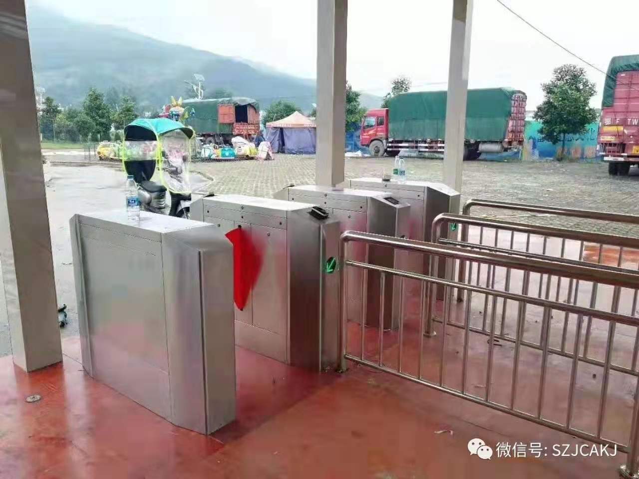 ���ݳɰ������� ����ͨ���l��܇���R�e����չʾ