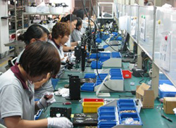 ��(chu��ng)�¿Ƽ� �Gɫ���� ����һֱ��·��