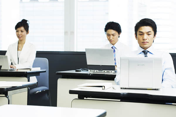 �{�����T���J�湤��